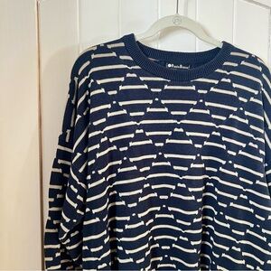 Men's Navy and White Crewneck Sweater